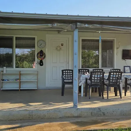 بيت للعطل Family House Go To - Parking & Dog Yard
