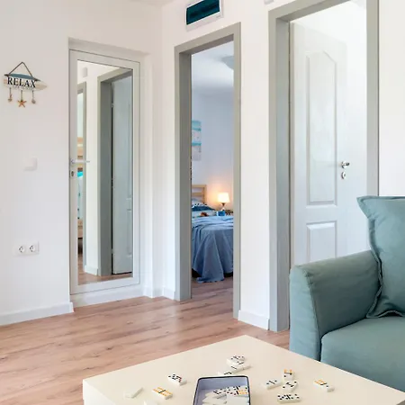 بيت للعطل Family House Go To - Parking & Dog Yard *