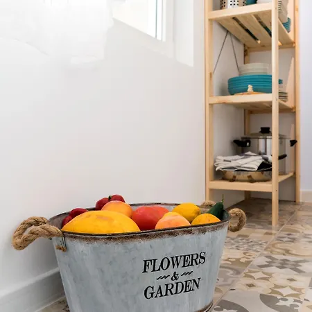Family House Go To - Parking & Dog Yard كافارنا